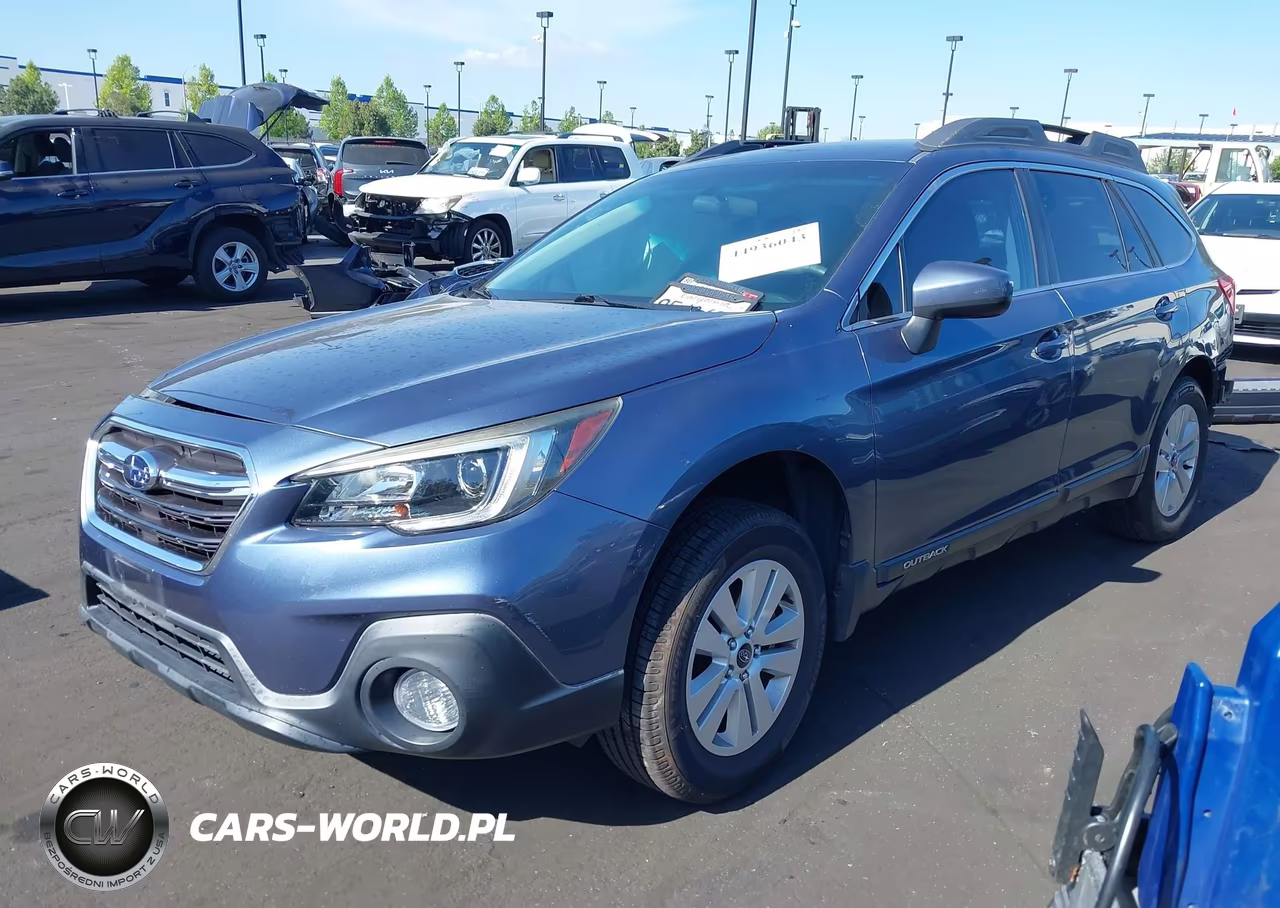 2018 Subaru Outback 2.5I Premium VIN:4S4BSACC0J3353851 - 2