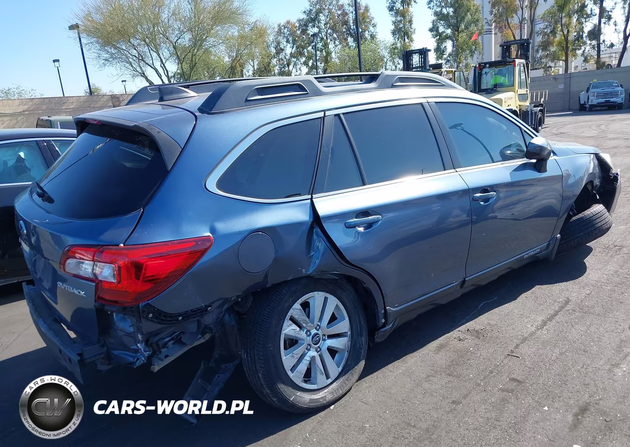 2018 Subaru Outback 2.5I Premium VIN:4S4BSACC0J3353851 - 6
