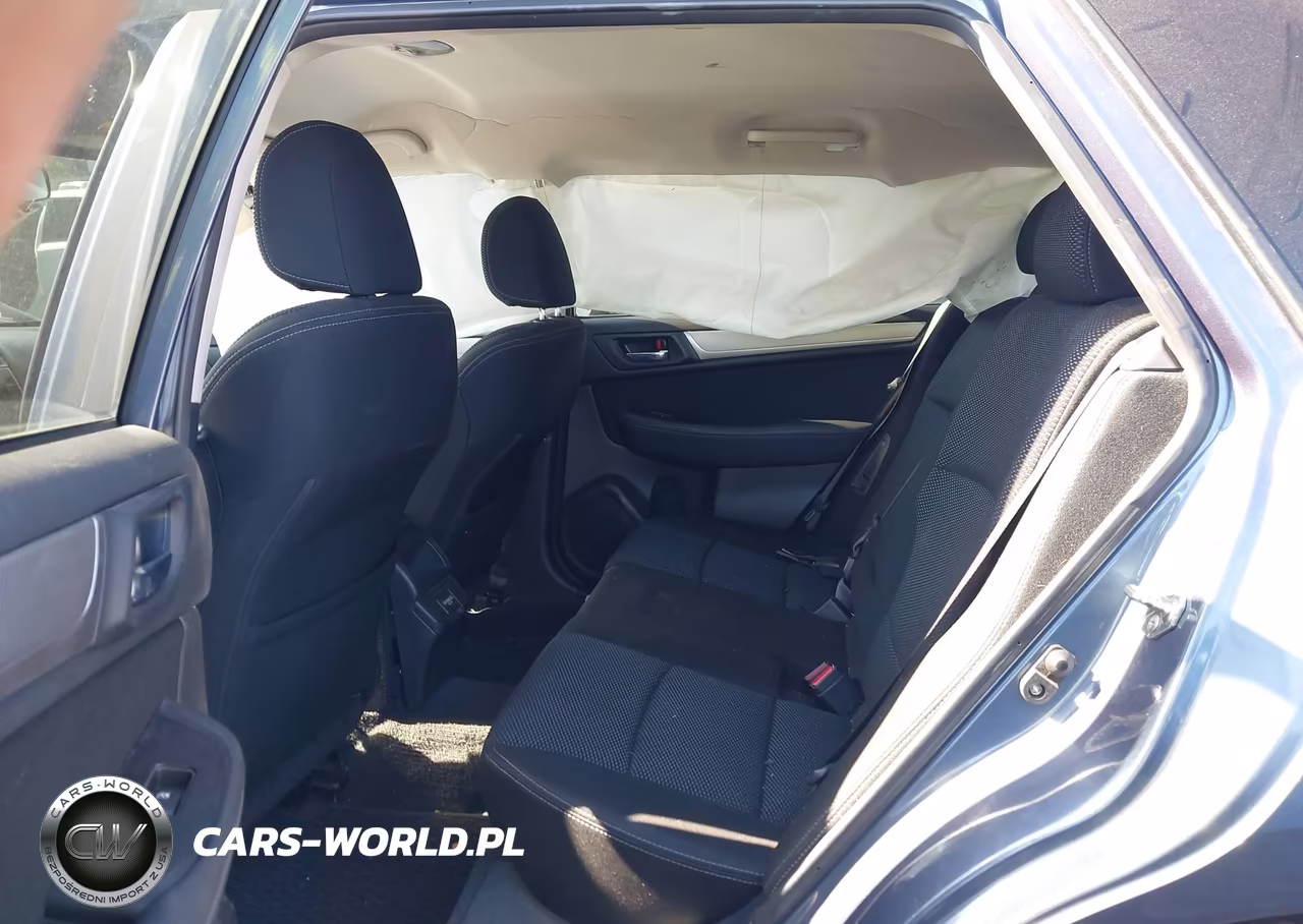 2018 Subaru Outback 2.5I Premium VIN:4S4BSACC0J3353851 - 8