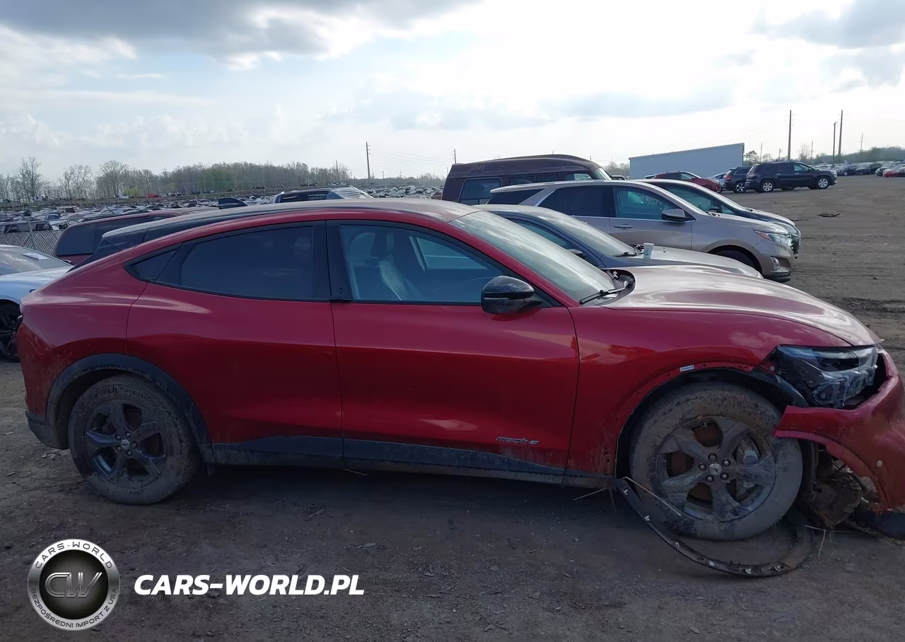 2023 Ford Mustang Mach-E Select VIN:3FMTK1RM6PMA41089 - 13