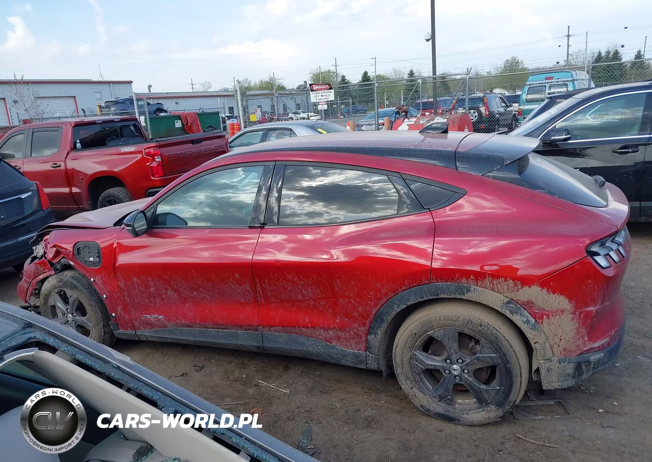 2023 Ford Mustang Mach-E Select VIN:3FMTK1RM6PMA41089 - 14