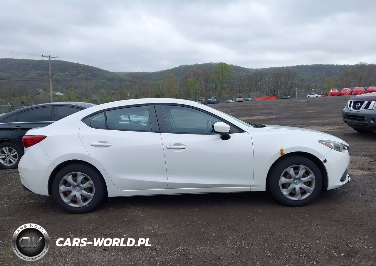 2014 Mazda Mazda3 I Sport VIN:JM1BM1U73E1120757 - 13