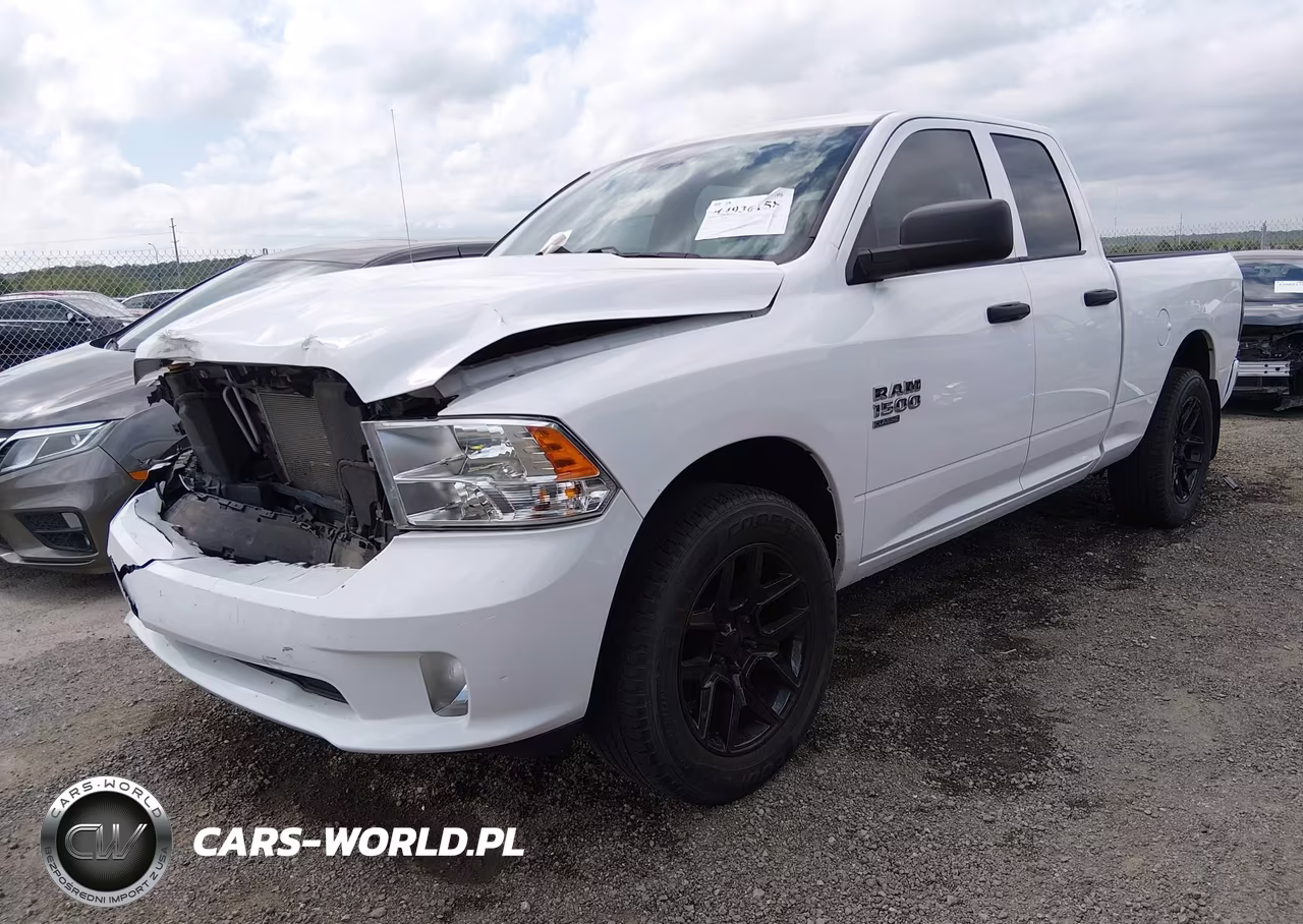 2019 Ram 1500 Classic Express 4X4 6'4 Box VIN:1C6RR7FG7KS747412 - 2