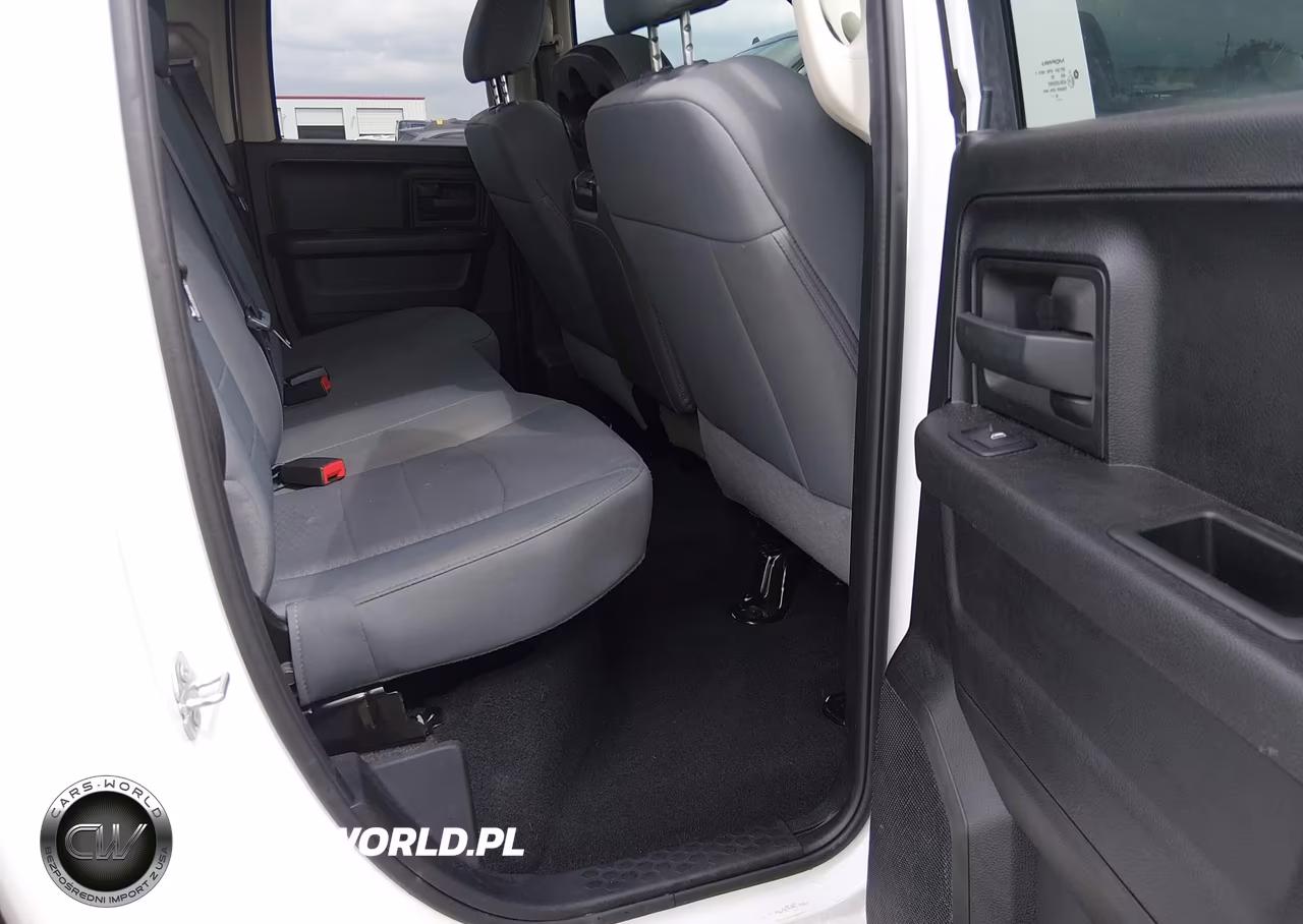 2019 Ram 1500 Classic Express 4X4 6'4 Box VIN:1C6RR7FG7KS747412 - 8