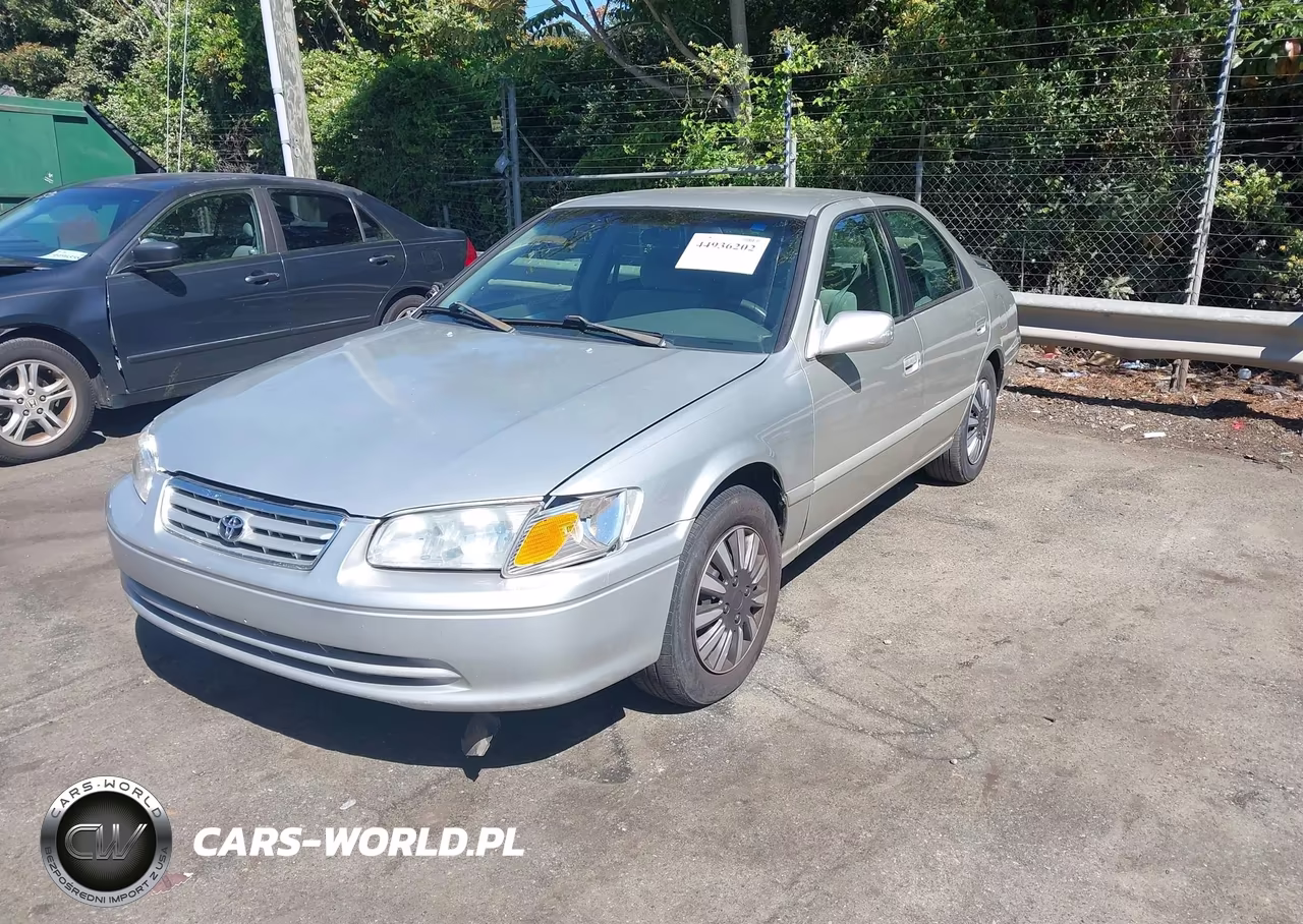 2000 Toyota Camry Le VIN:4T1BG22K2YU677419 - 2
