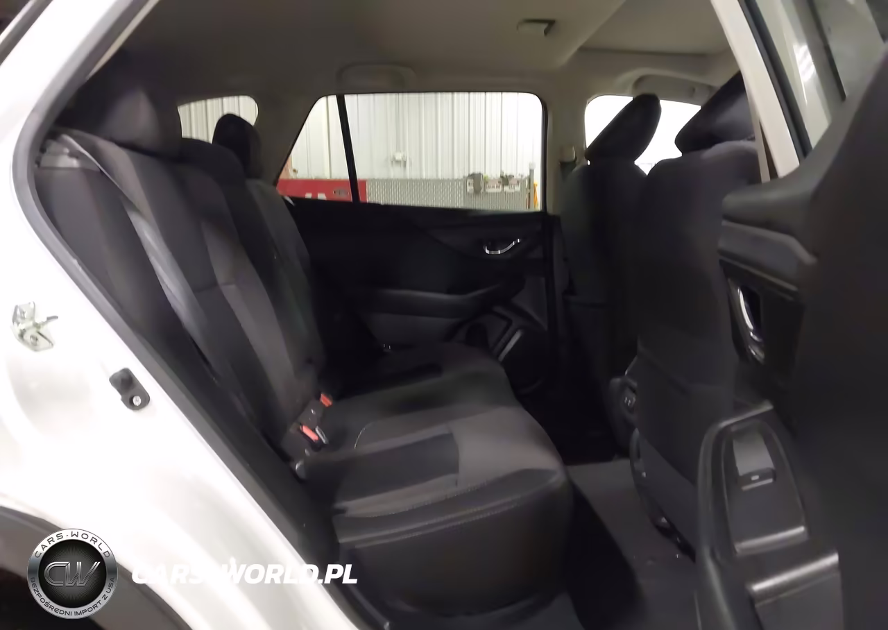 2020 Subaru Outback Premium VIN:4S4BTAEC1L3154174 - 8