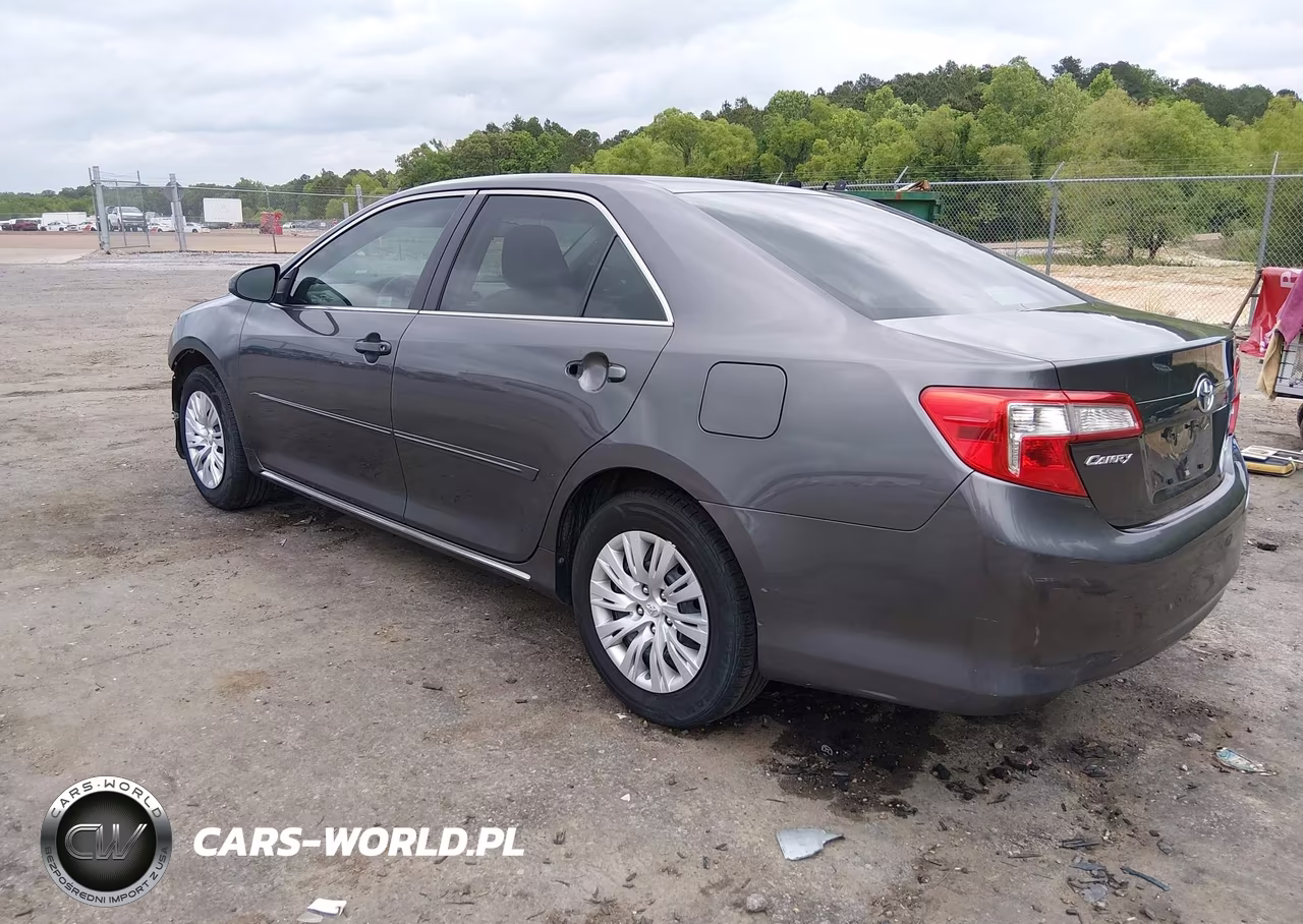2013 Toyota Camry Le VIN:4T4BF1FK0DR322188 - 3