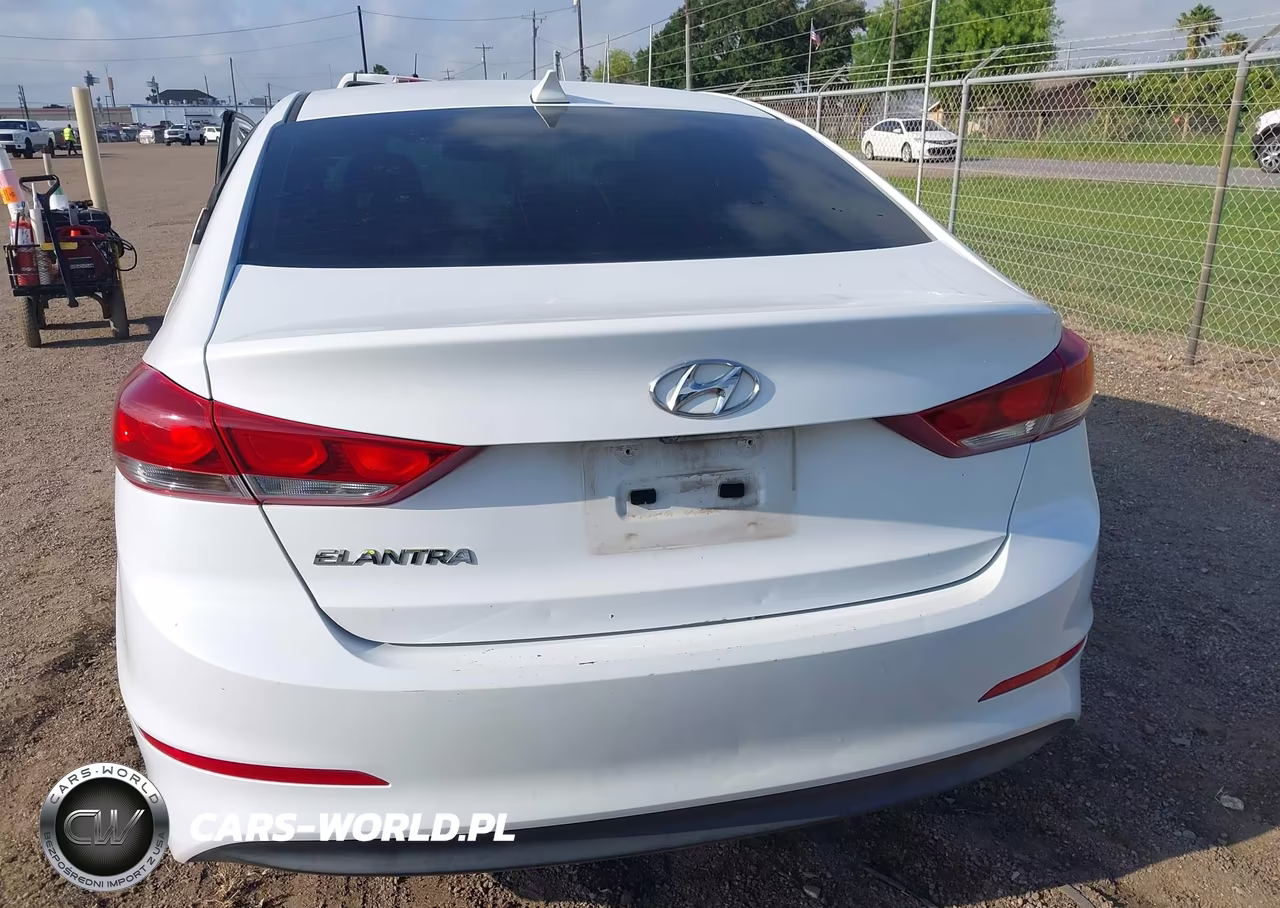 2018 Hyundai Elantra Value Edition VIN:5NPD84LF9JH348630 - 16