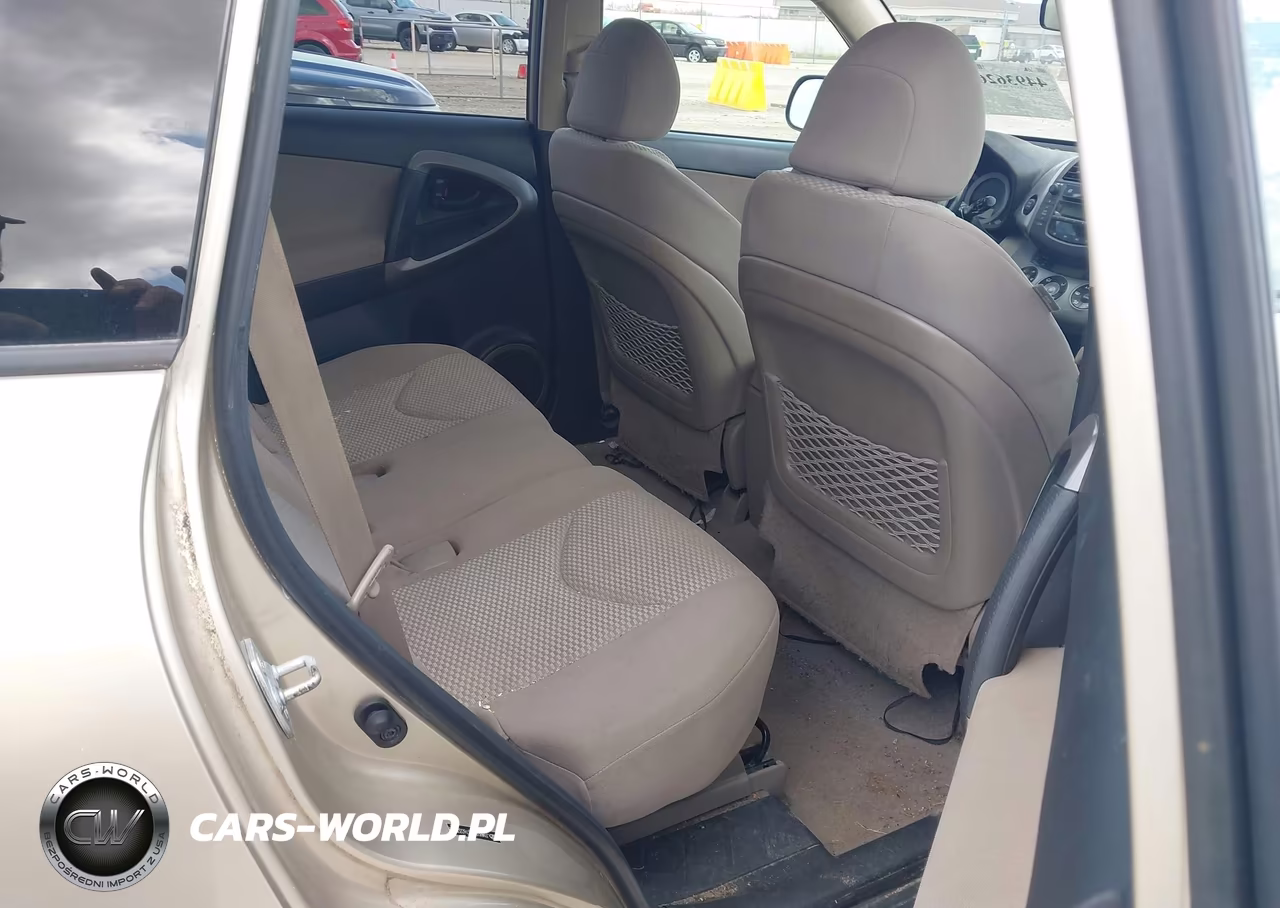 2007 Toyota Rav4 Limited VIN:JTMBD31V376033980 - 8