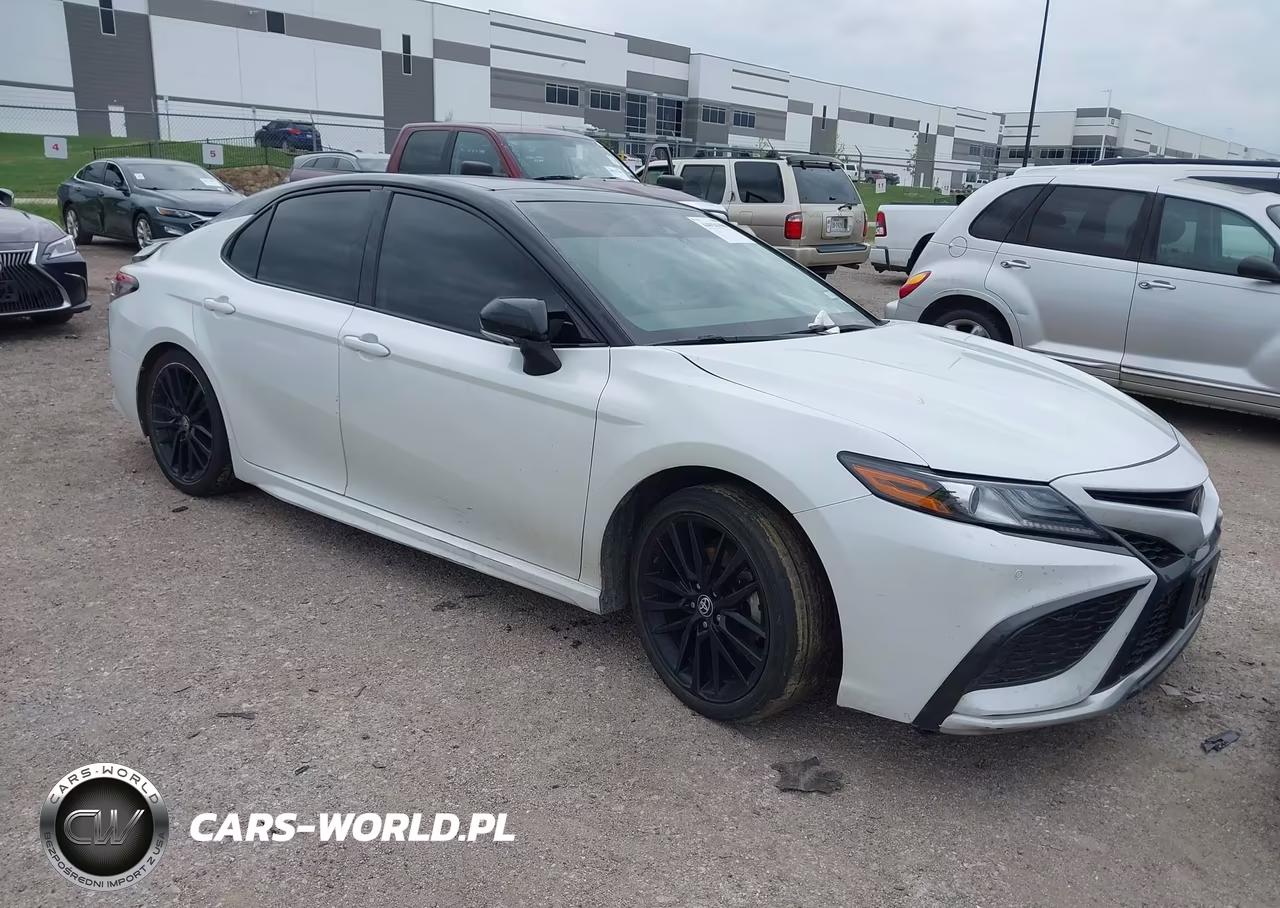 2023 Toyota Camry Xse V6 – zdjęcie 1 z 17