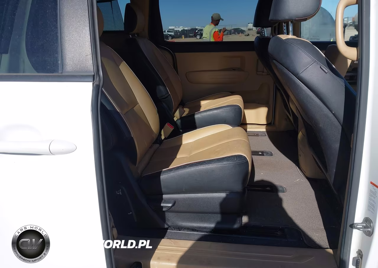 2017 Kia Sedona Lx VIN:KNDMB5C1XH6311389 - 8
