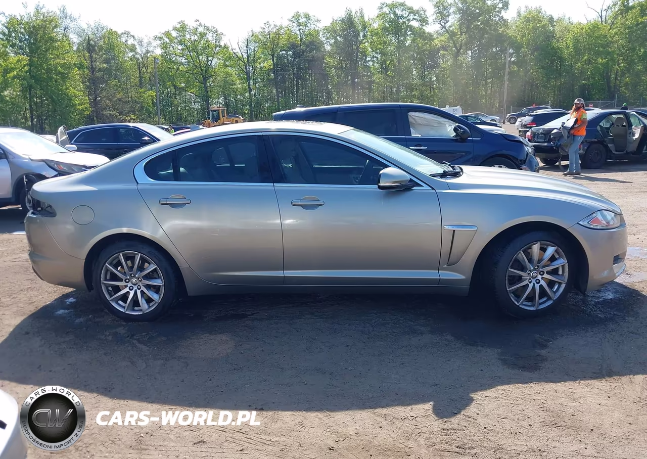 2013 Jaguar Xf I4 T VIN:SAJWA0ES0DPS63637 - 13