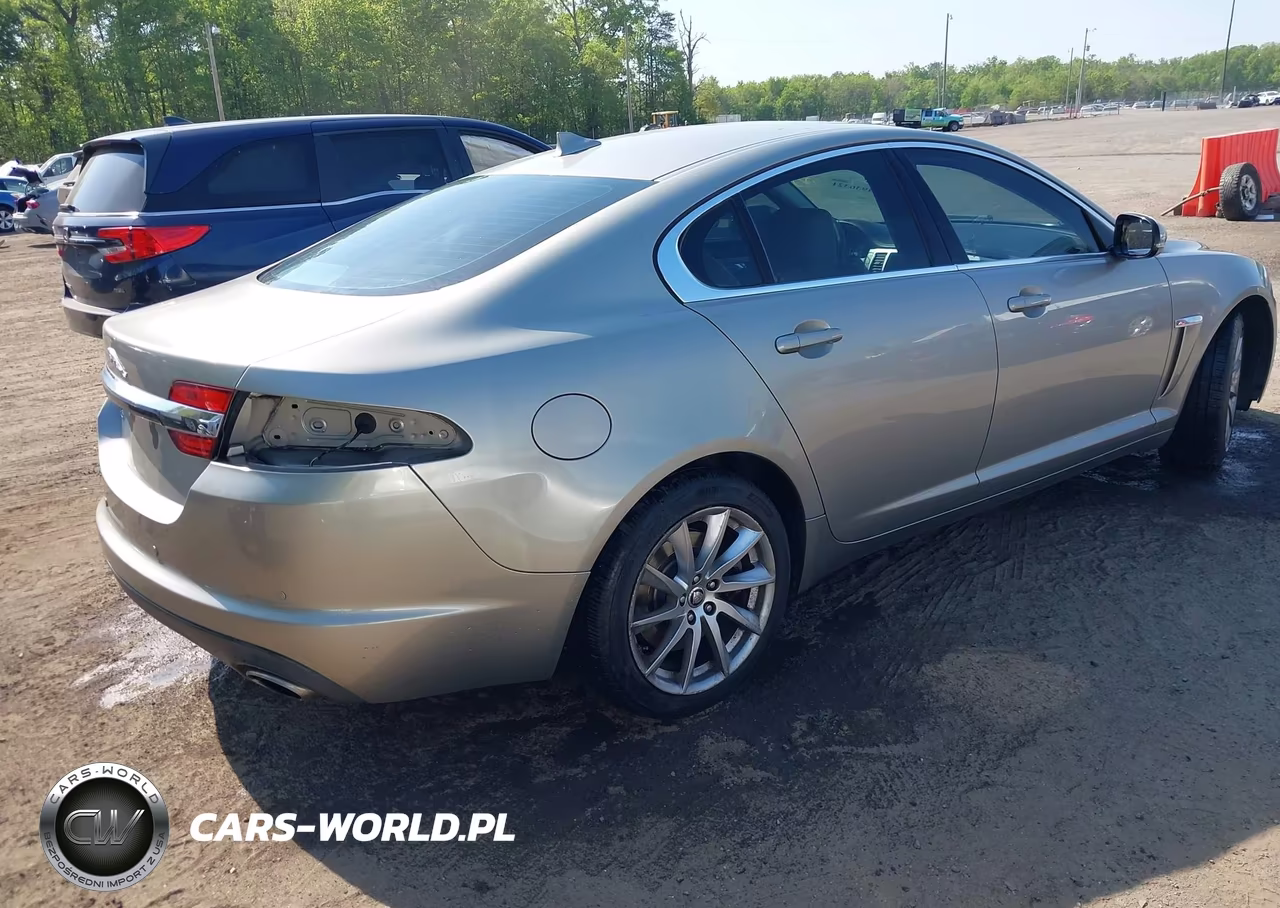 2013 Jaguar Xf I4 T VIN:SAJWA0ES0DPS63637 - 4