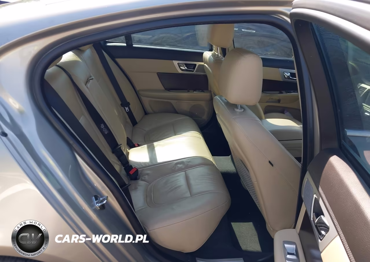 2013 Jaguar Xf I4 T VIN:SAJWA0ES0DPS63637 - 8