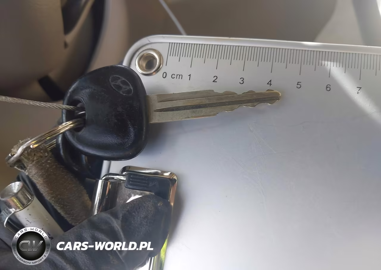 2006 Hyundai Tucson Gl VIN:KM8JM12B16U478826 - 11