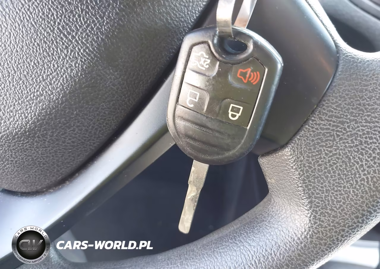 2016 Ford Fiesta S VIN:3FADP4AJ4GM137547 - 11