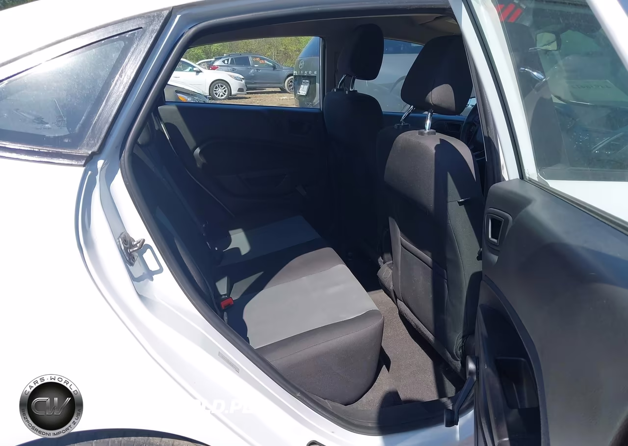 2016 Ford Fiesta S VIN:3FADP4AJ4GM137547 - 8
