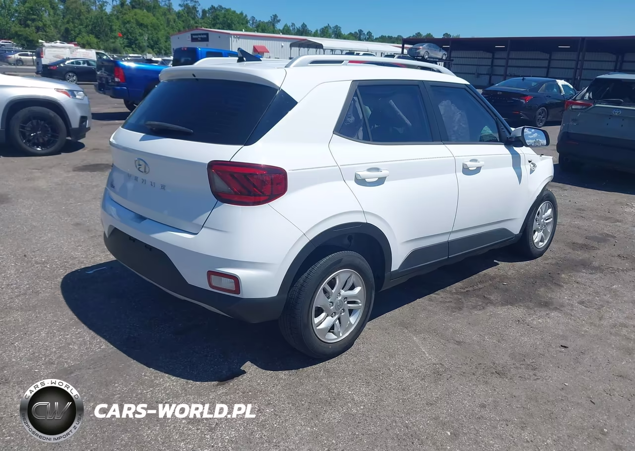 2020 Hyundai Venue Sel VIN:KMHRC8A38LU045363 - 4