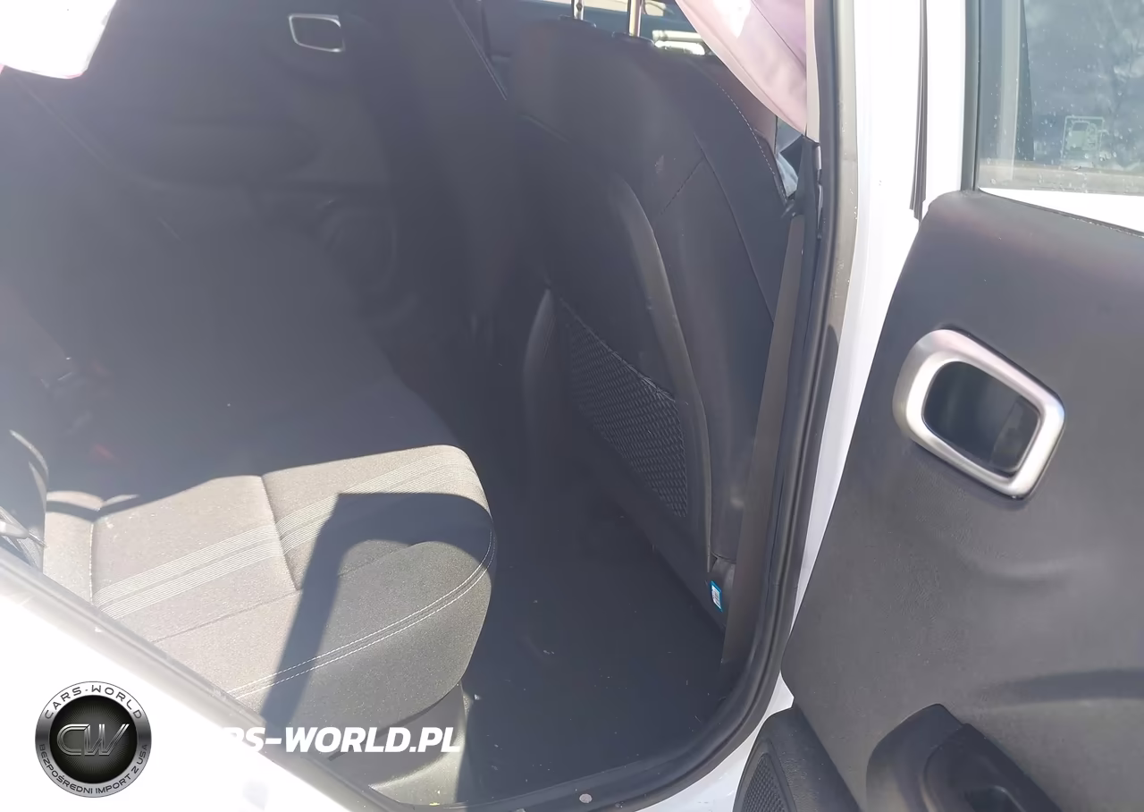 2020 Hyundai Venue Sel VIN:KMHRC8A38LU045363 - 8