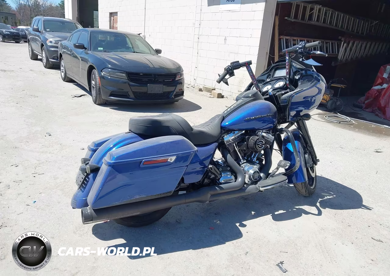2015 Harley-Davidson Fltrxs Road Glide Special VIN:1HD1KTM19FB703935 - 4