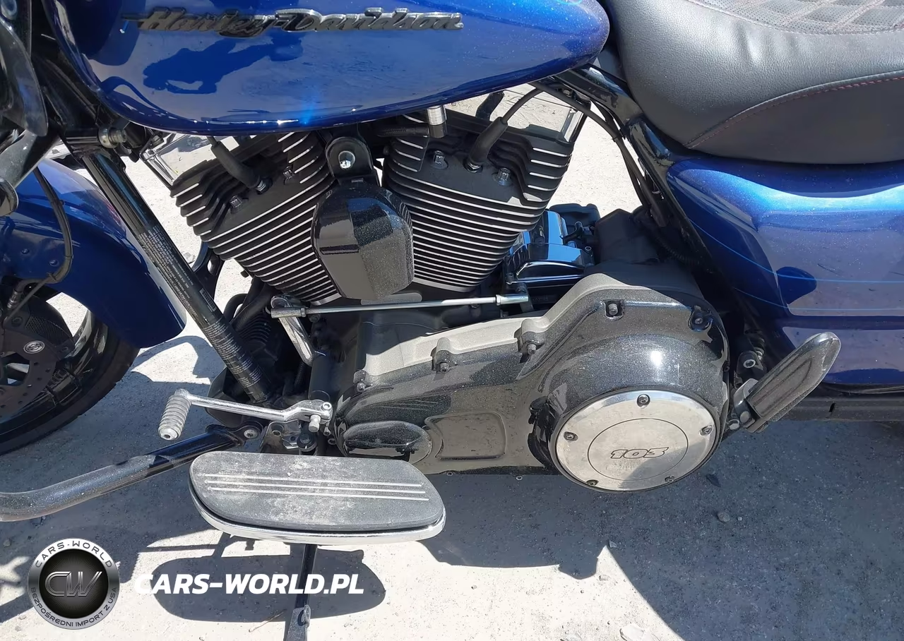 2015 Harley-Davidson Fltrxs Road Glide Special VIN:1HD1KTM19FB703935 - 9