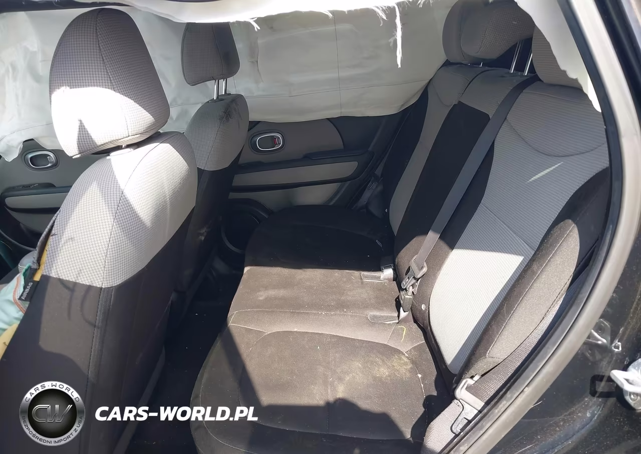 2018 Kia Soul VIN:KNDJN2A2XJ7512360 - 8