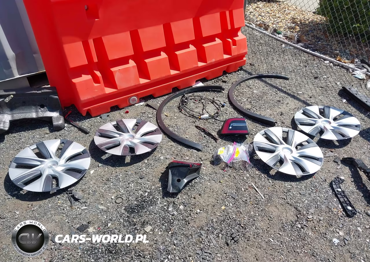 2022 Tesla Model Y Long Range Dual Motor All-Wheel Drive VIN:7SAYGDEE5NA005049 - 12