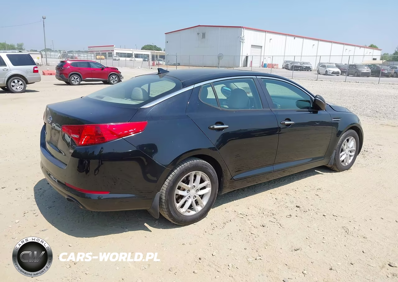 2012 Kia Optima Lx VIN:5XXGM4A79CG016481 - 4