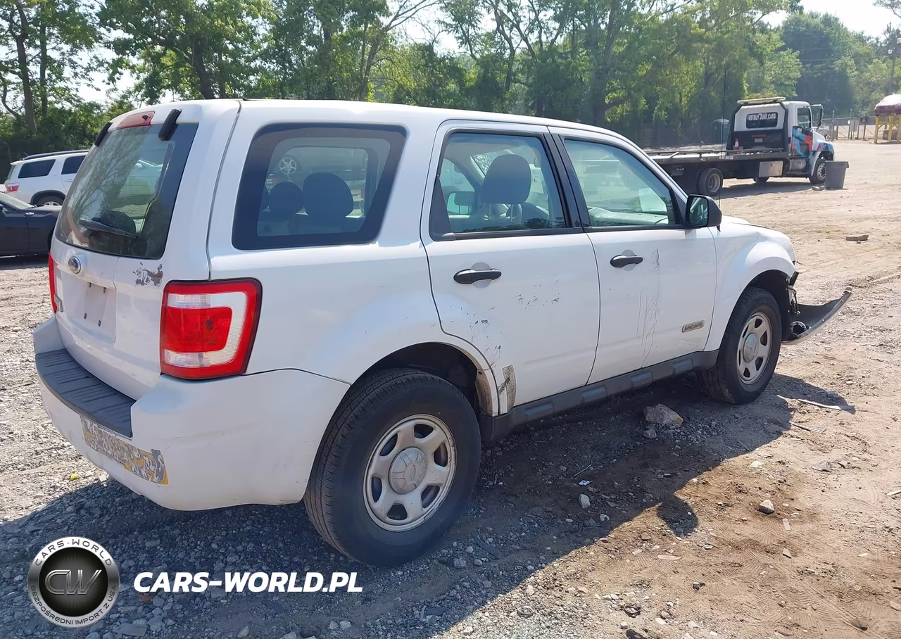2008 Ford Escape Xls VIN:1FMCU02ZX8KE74093 - 4