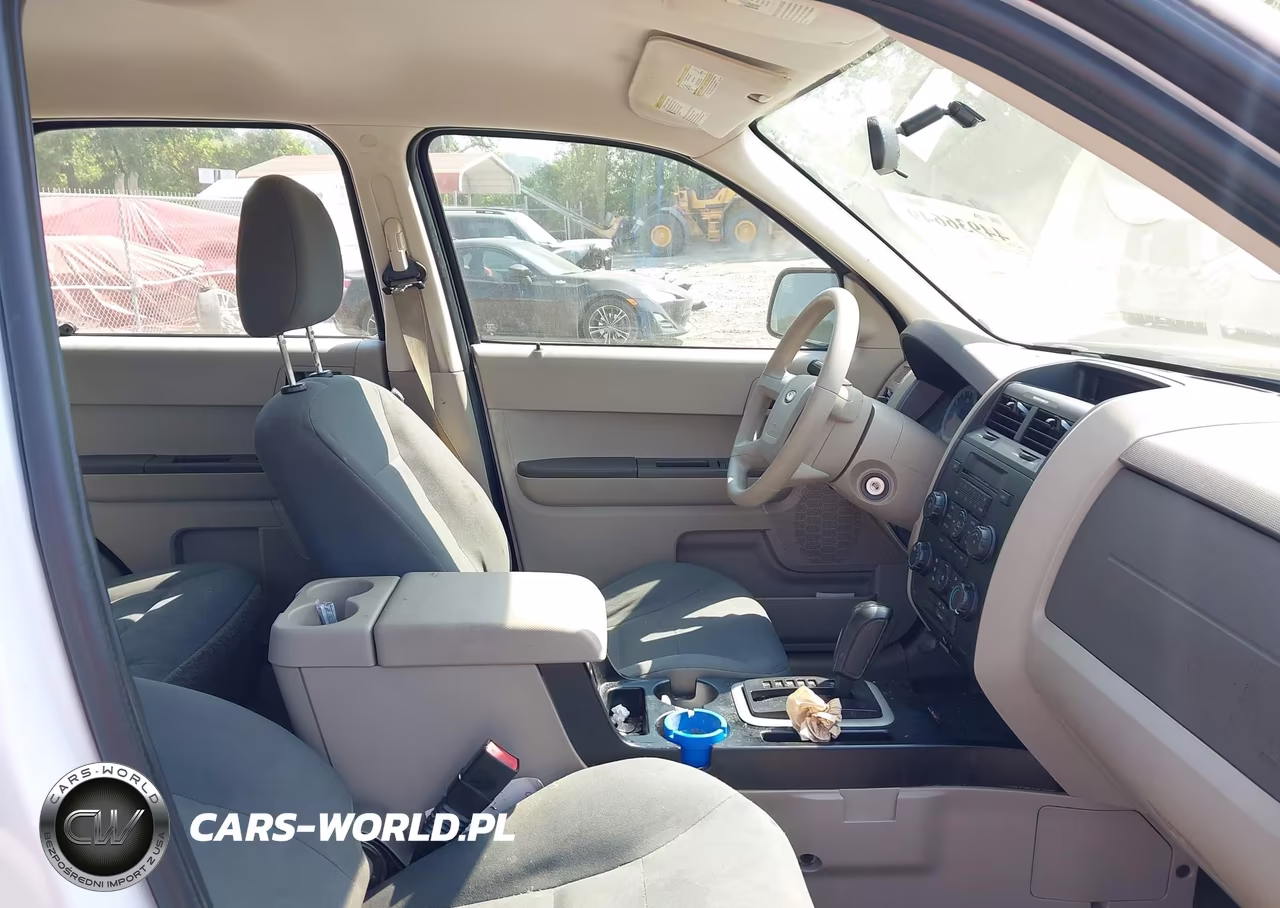 2008 Ford Escape Xls VIN:1FMCU02ZX8KE74093 - 5