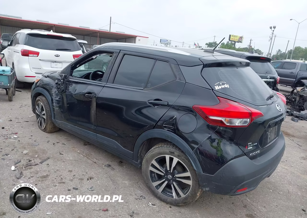 2019 Nissan Kicks Sv VIN:3N1CP5CU3KL537569 - 3