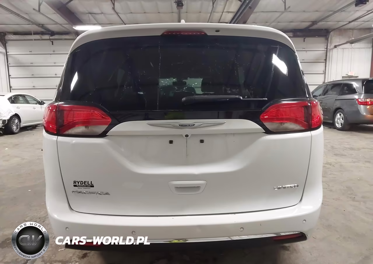 2020 Chrysler Pacifica Limited VIN:2C4RC1GG1LR285891 - 16