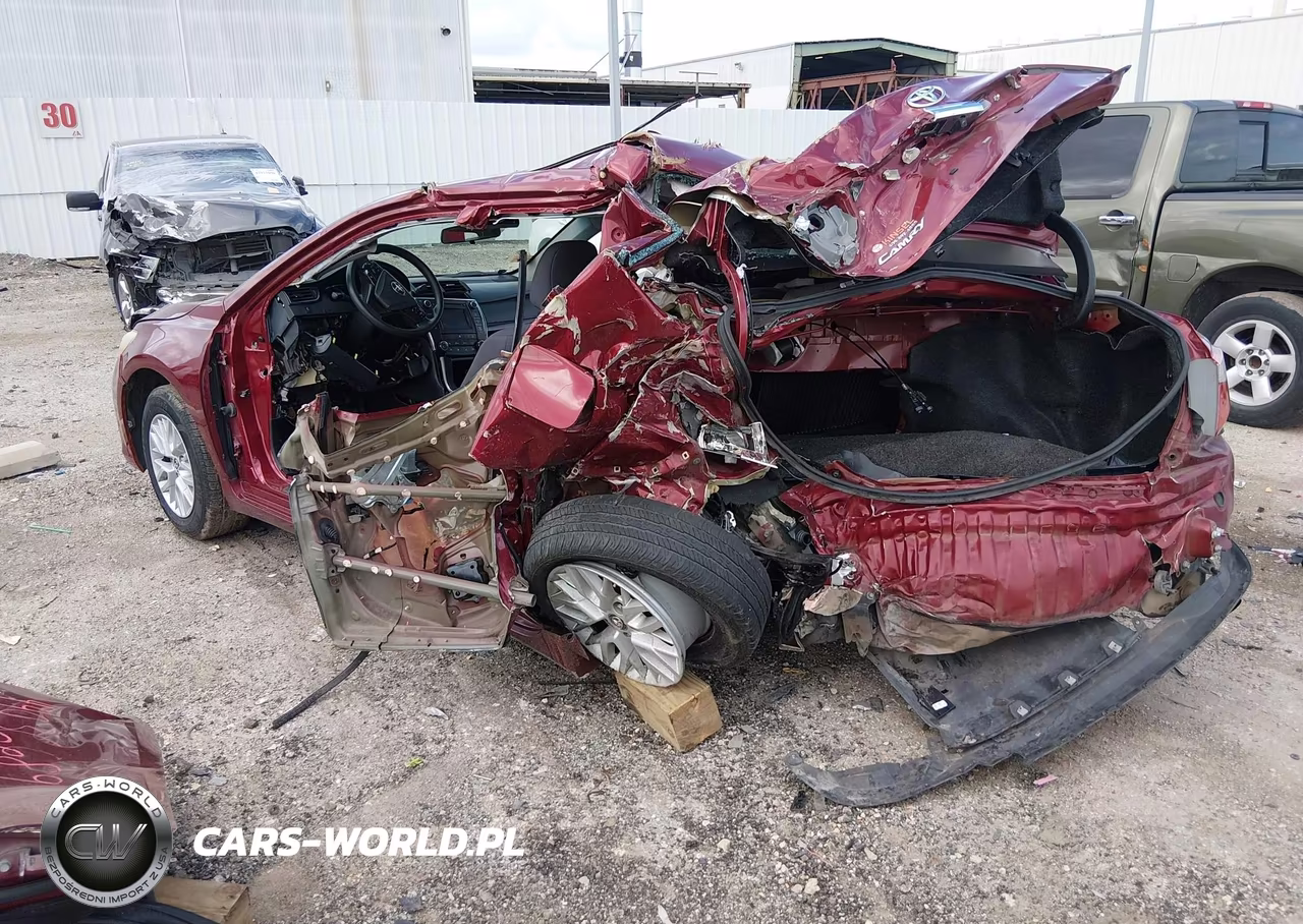 2017 Toyota Camry Le VIN:4T1BF1FK3HU759943 - 3