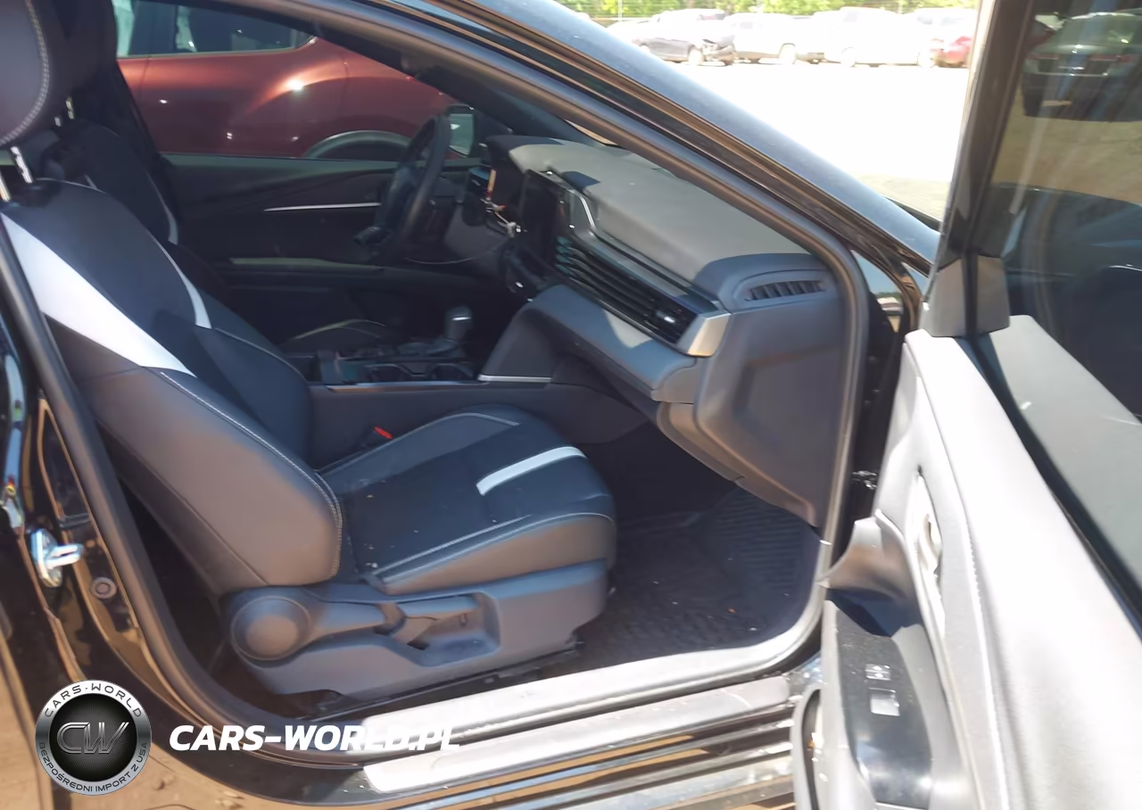 2025 Toyota Camry Se VIN:4T1DAACKXSU061185 - 5