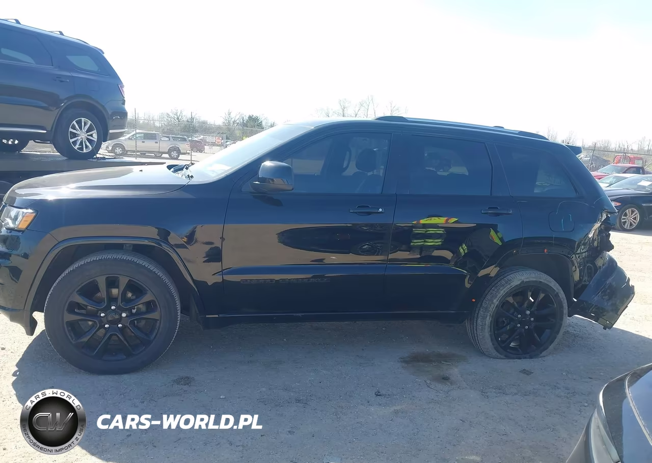2020 Jeep Grand Cherokee Altitude VIN:1C4RJFAG6LC427186 - 14