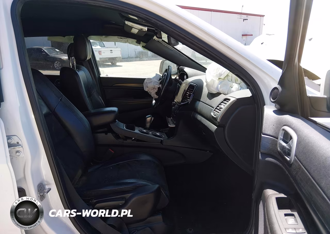 2019 Jeep Grand Cherokee Altitude 4X2 VIN:1C4RJEAGXKC574796 - 5