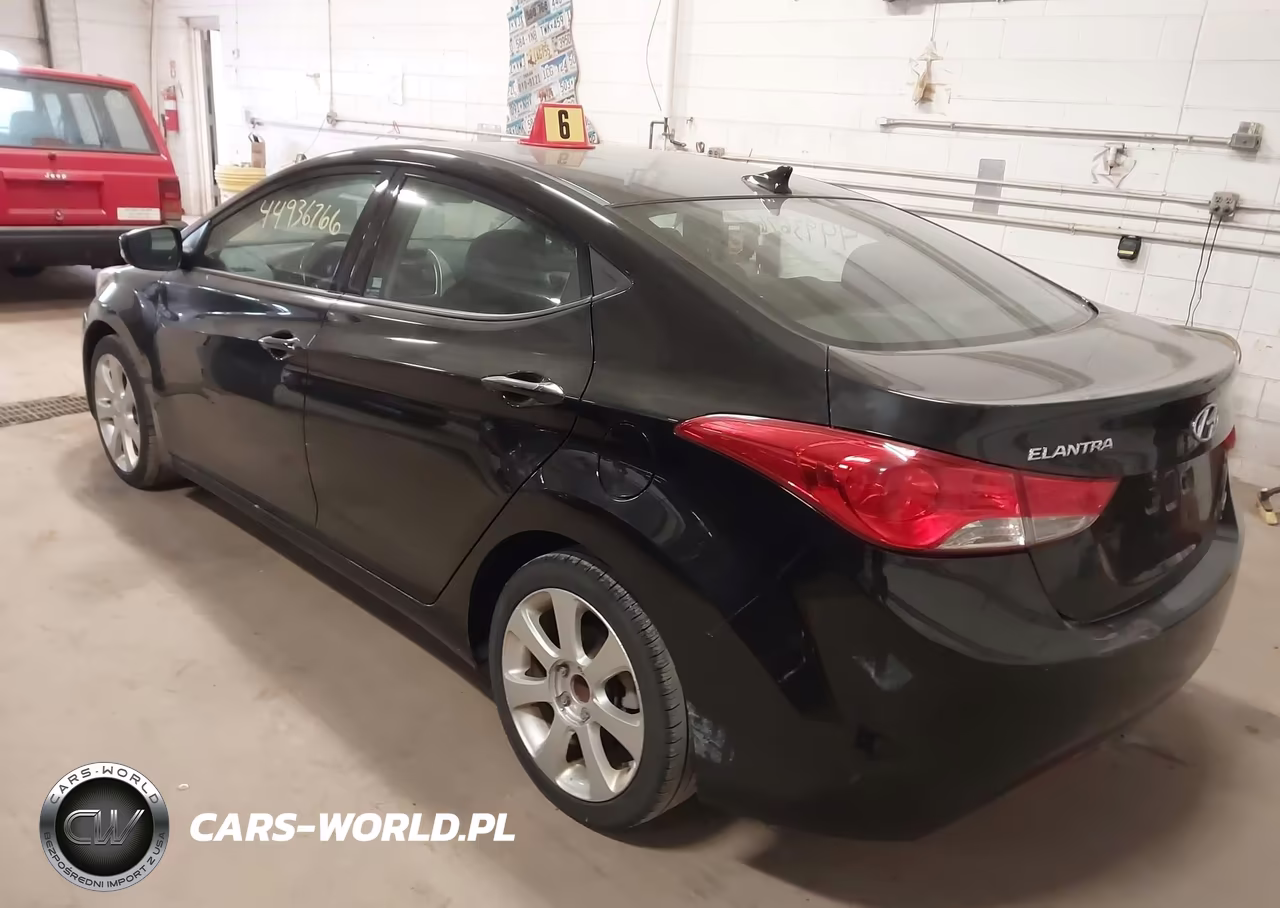 2013 Hyundai Elantra Gls VIN:5NPDH4AE8DH382542 - 3