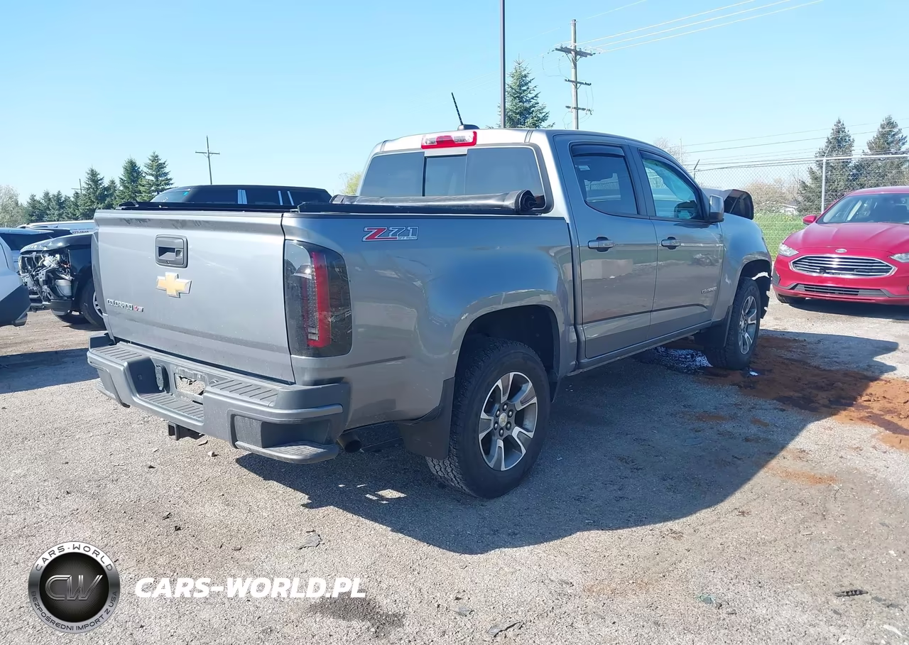 2018 Chevrolet Colorado Z71 VIN:1GCGTDEN4J1117772 - 4