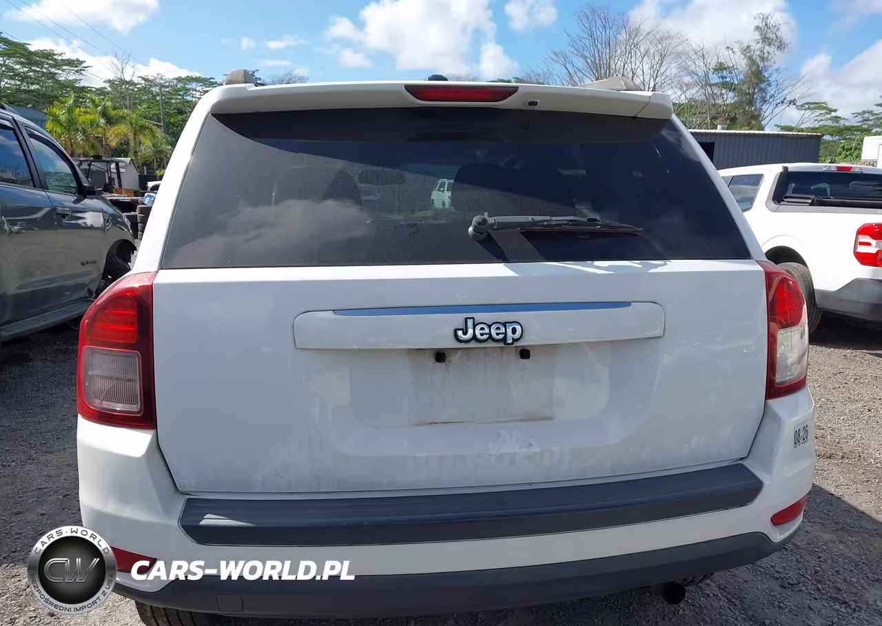 2016 Jeep Compass Sport VIN:1C4NJCBA4GD665187 - 16