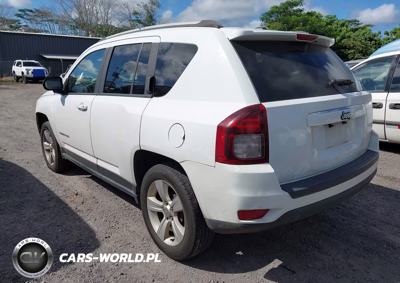 2016 Jeep Compass Sport VIN:1C4NJCBA4GD665187 - 3