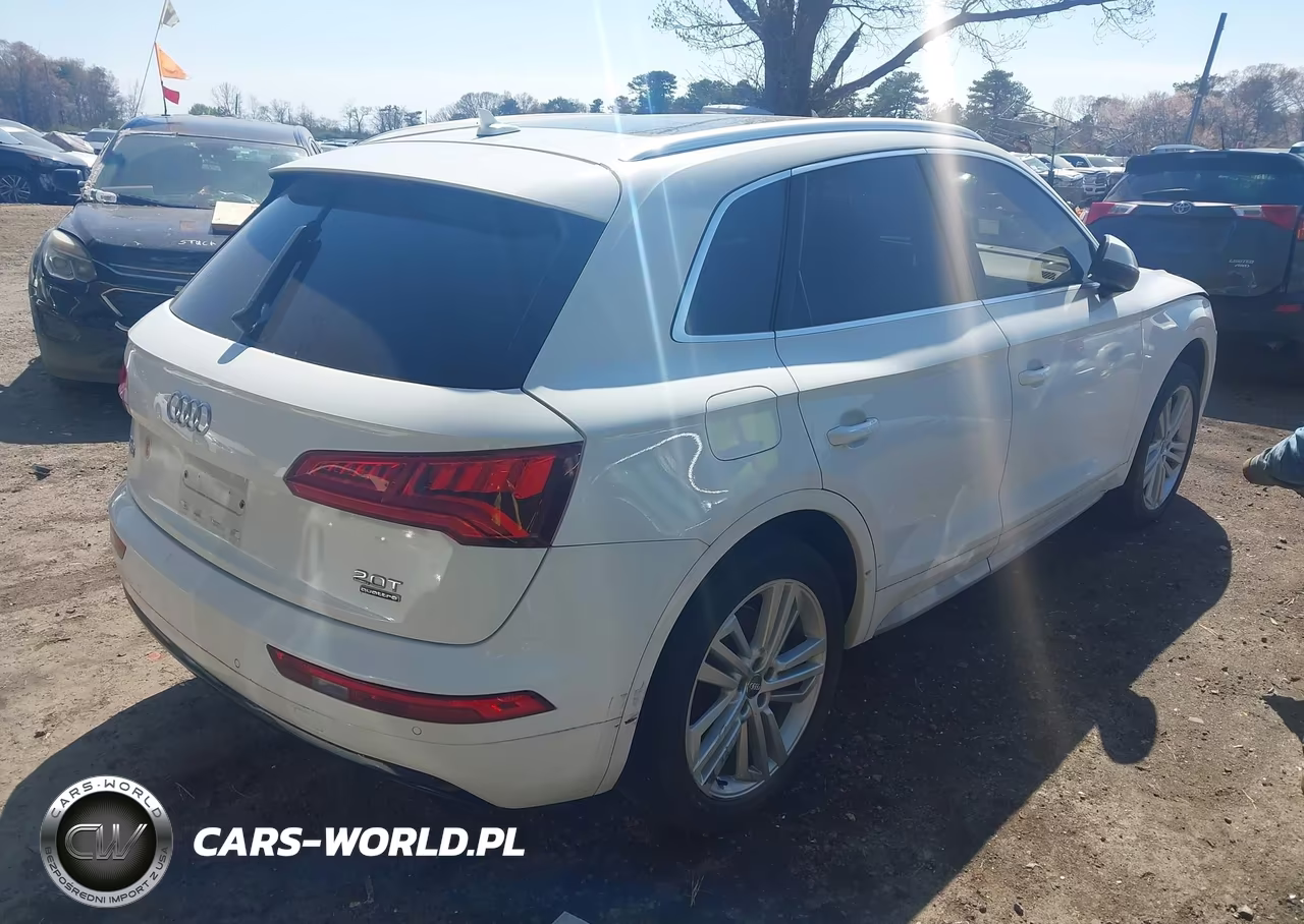2018 Audi Q5 2.0T Premium-2.0T Tech Premium VIN:WA1BNAFY6J2007290 - 4