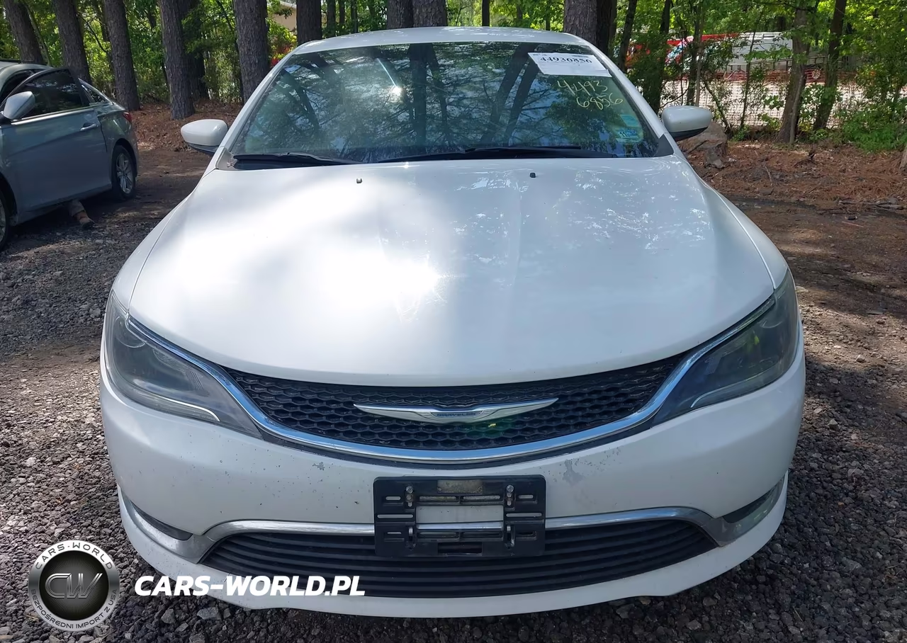 2015 Chrysler 200 Limited VIN:1C3CCCABXFN745070 - 13