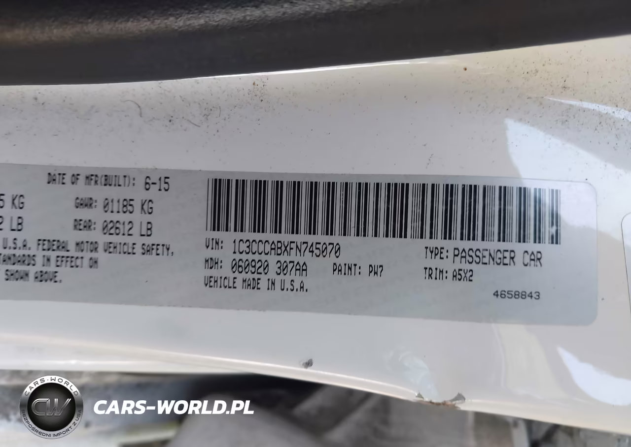 2015 Chrysler 200 Limited VIN:1C3CCCABXFN745070 - 9