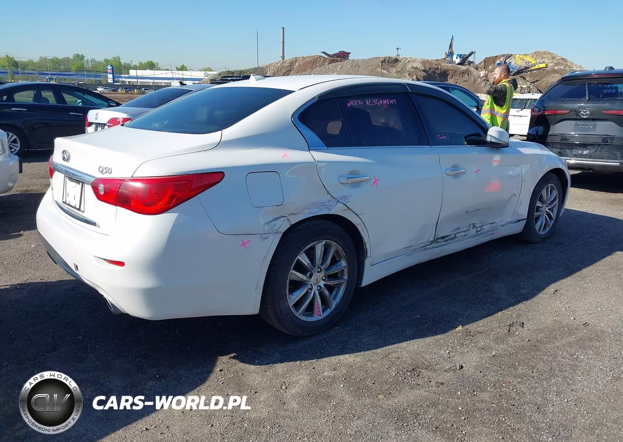2015 Infiniti Q50 VIN:JN1BV7ARXFM417775 - 4