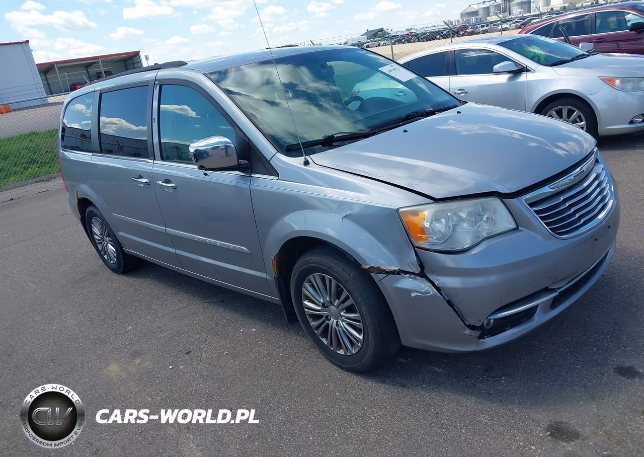 2014 Chrysler Town & Country Touring-L