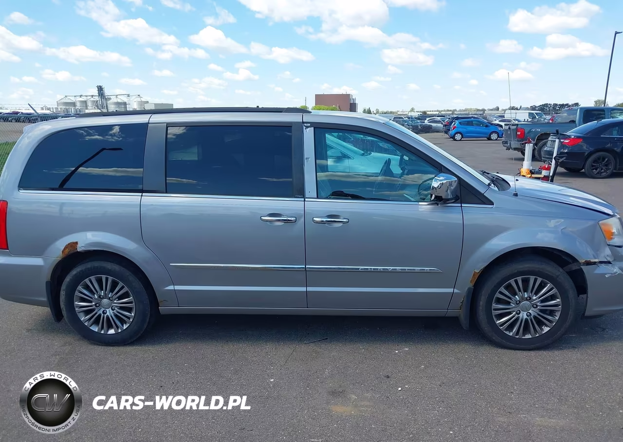 2014 Chrysler Town & Country Touring-L VIN:2C4RC1CG3ER164336 - 13
