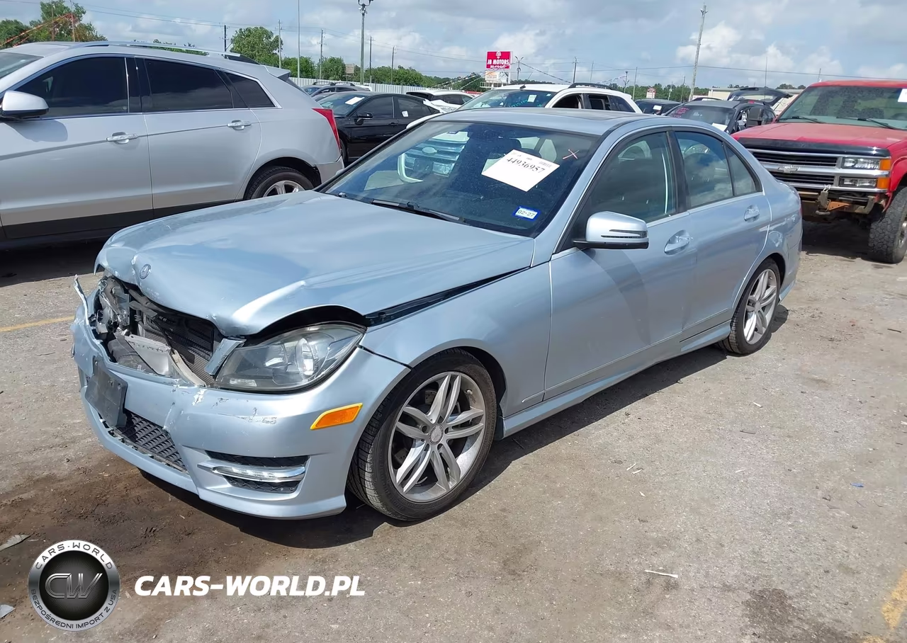 2014 Mercedes-Benz C 250 Sport VIN:WDDGF4HB9EG247984 - 2