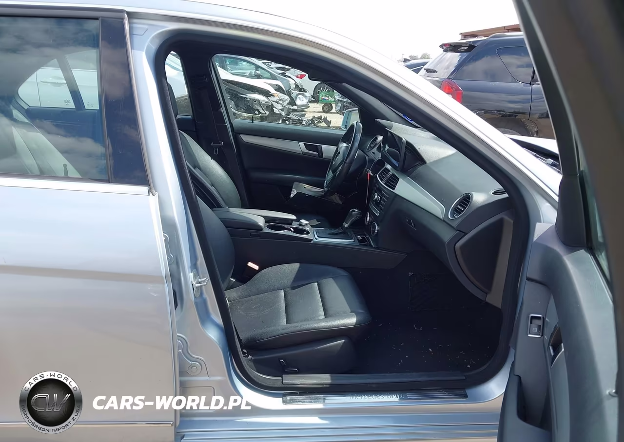 2014 Mercedes-Benz C 250 Sport VIN:WDDGF4HB9EG247984 - 5