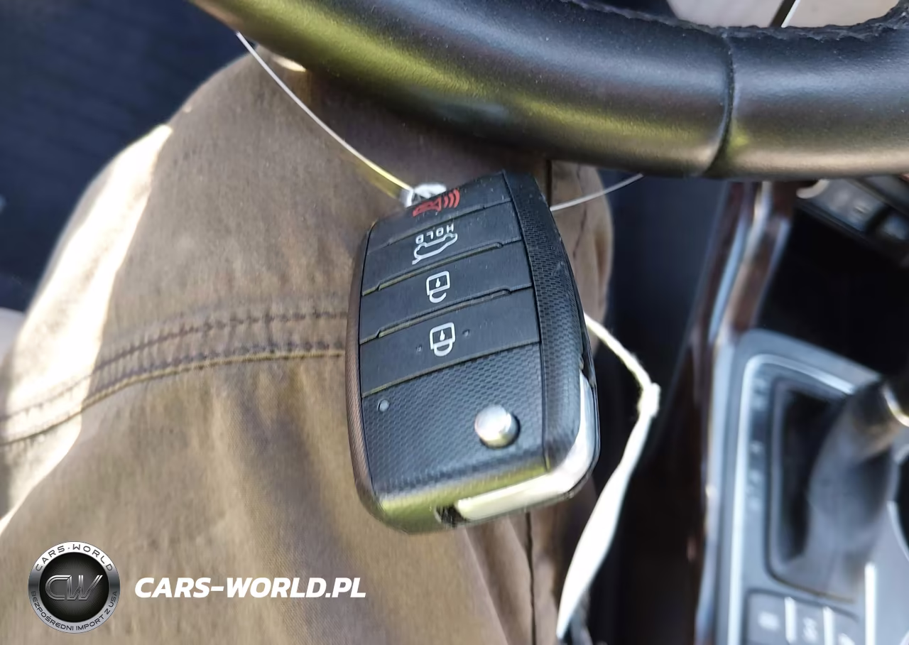 2016 Kia Sorento 2.0T Ex VIN:5XYPHDA13GG031785 - 11