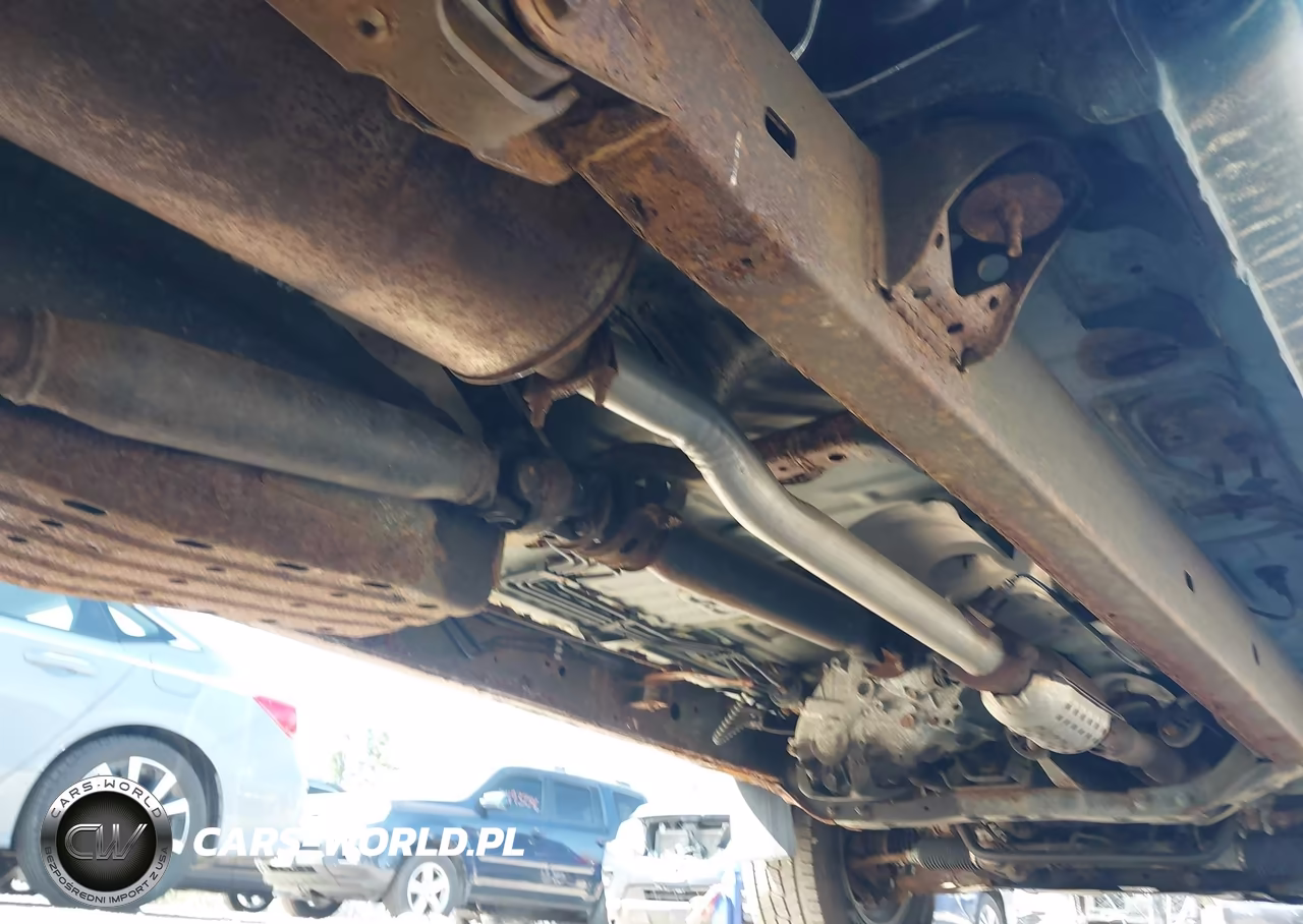 2002 Toyota Tacoma Base V6 VIN:5TEWN72NX2Z884352 - 18